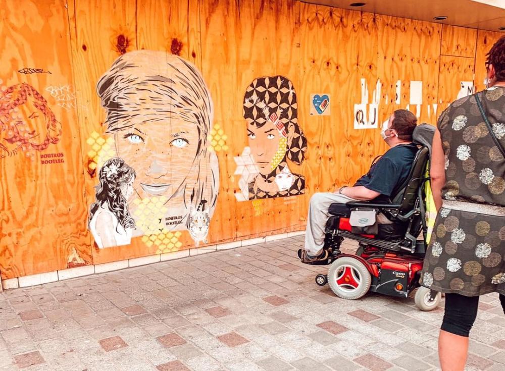 street-art personne en situation de handicap